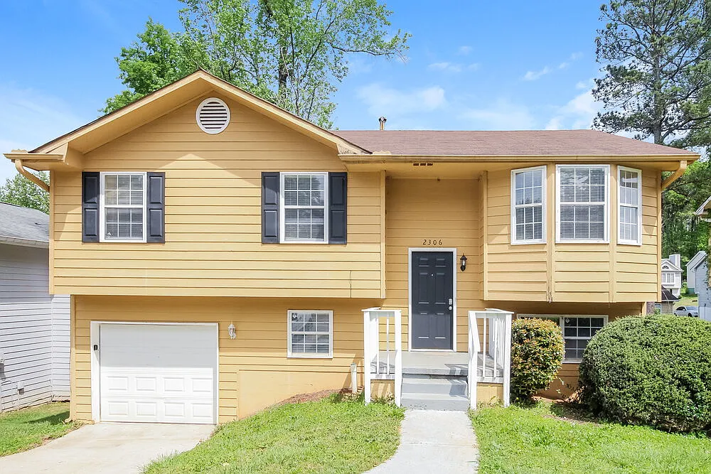 4 bed, 3.0 bath, 1796 sqft, $3,280 — Photo 1