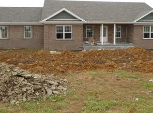 21 Cochran Hill Ln, Taylorsville, KY 40071