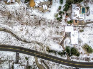 8025 Olentangy River Rd, Columbus, OH 43235