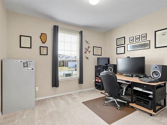 5th image of 1829 Trace Dr