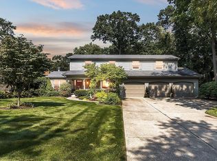 52222 Farmington Square Rd, Granger, IN 46530