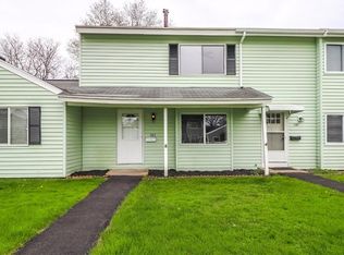 103 Windsorshire Dr, Rochester, NY 14624