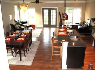1963 Hosea L Williams Dr #214, Atlanta, GA 30317