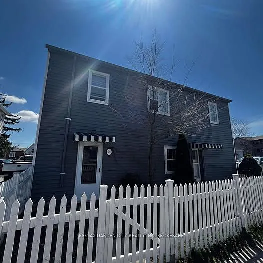 2 bed, $1,600 — Photo 1