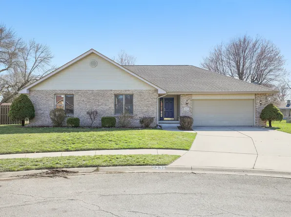 2231 Reston Ln, Columbus, IN 47203