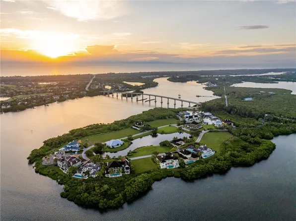 9250 E Marsh Island Dr, Vero Beach, FL 32963