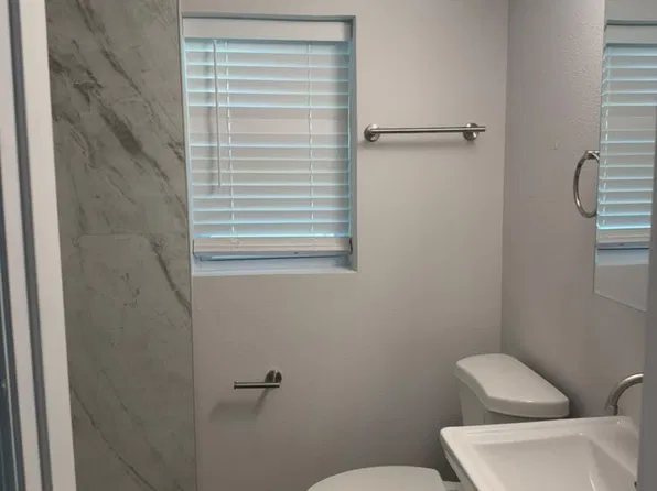125 16th Ave N #202, Jacksonville Beach, FL 32250