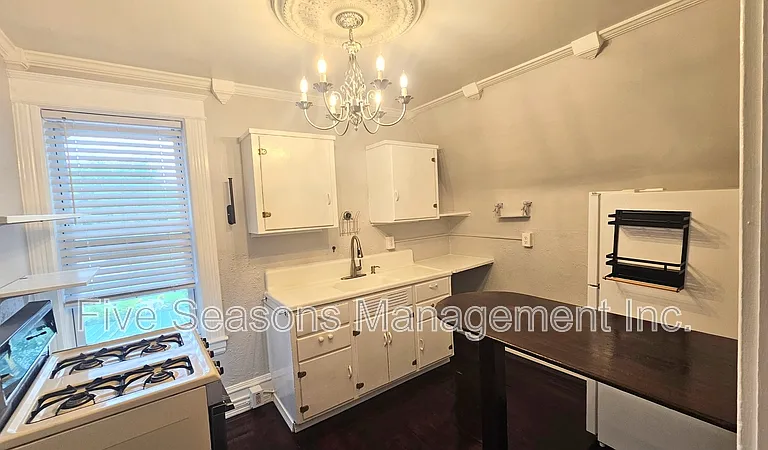 205 N Willard St #4 — Photo 7