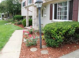 4233 Marywood Dr, Troy, MI 48085