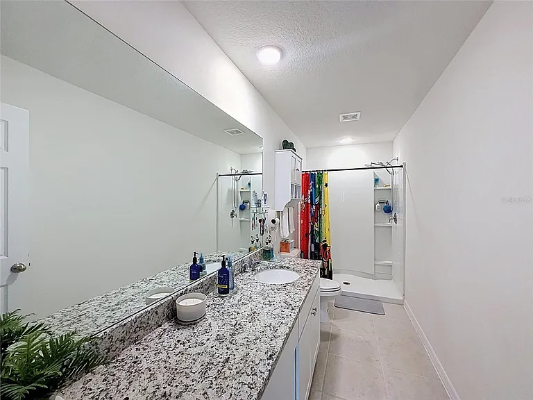 339 Towns Cir — Photo 17