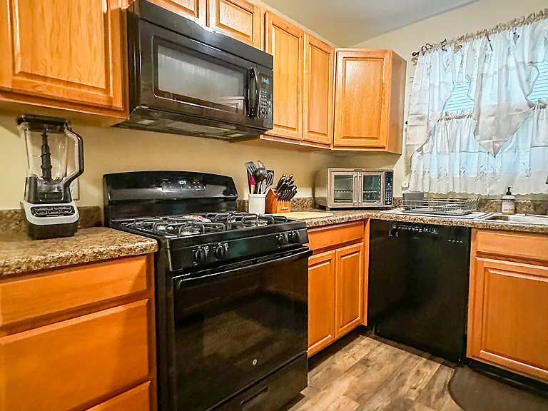 15 Scotch Pine Dr — Photo 10