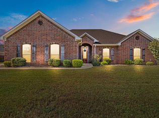 115 Towering Oaks Ln, Hallsville, TX 75602