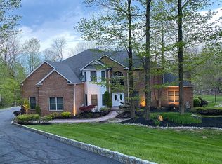 20 Maria Dr, Sparta, NJ 07871