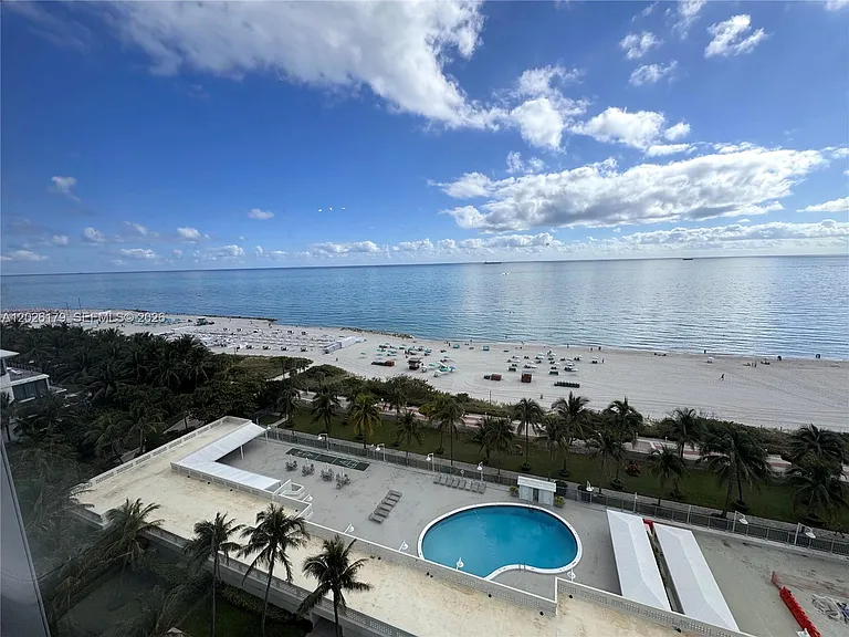 2899 Collins Ave #1433 — Photo 2