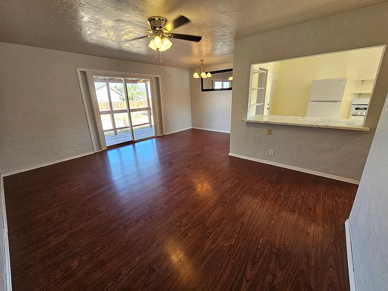 1509 Cuba Ave — Photo 10