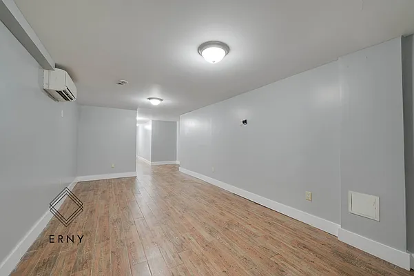 Rented by ERNY LLC | media 34