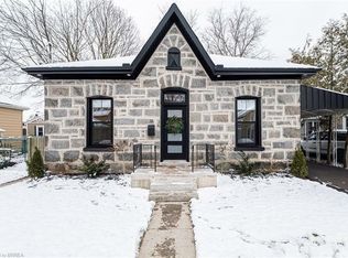 12 York Pl, Cambridge, ON N1R3P7