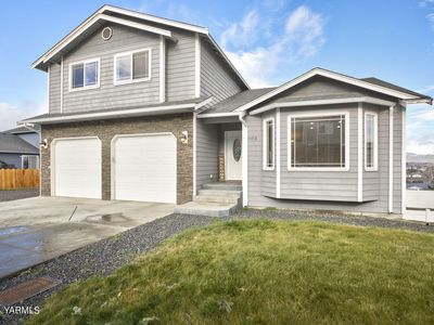 605 Harris Ave, Selah, WA, 98942