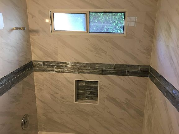 5th image of 679 Center St #7