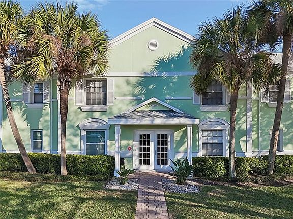 2nd image of 5110 COQUINA KEY DRIVE SE #C