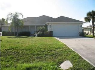 1563 Quatrain Ln, Sebastian, FL 32958