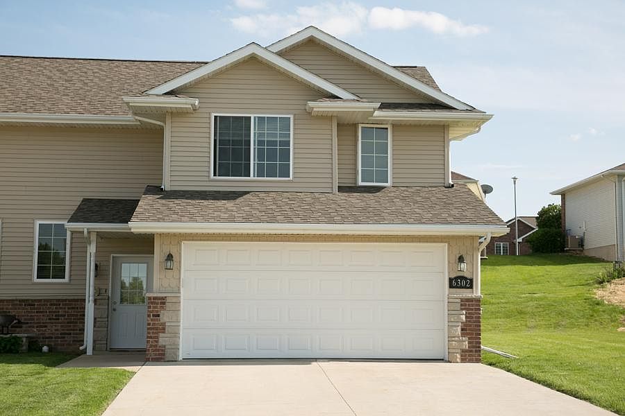 6302 Pawnee Ln, Dubuque, IA 52002 Zillow