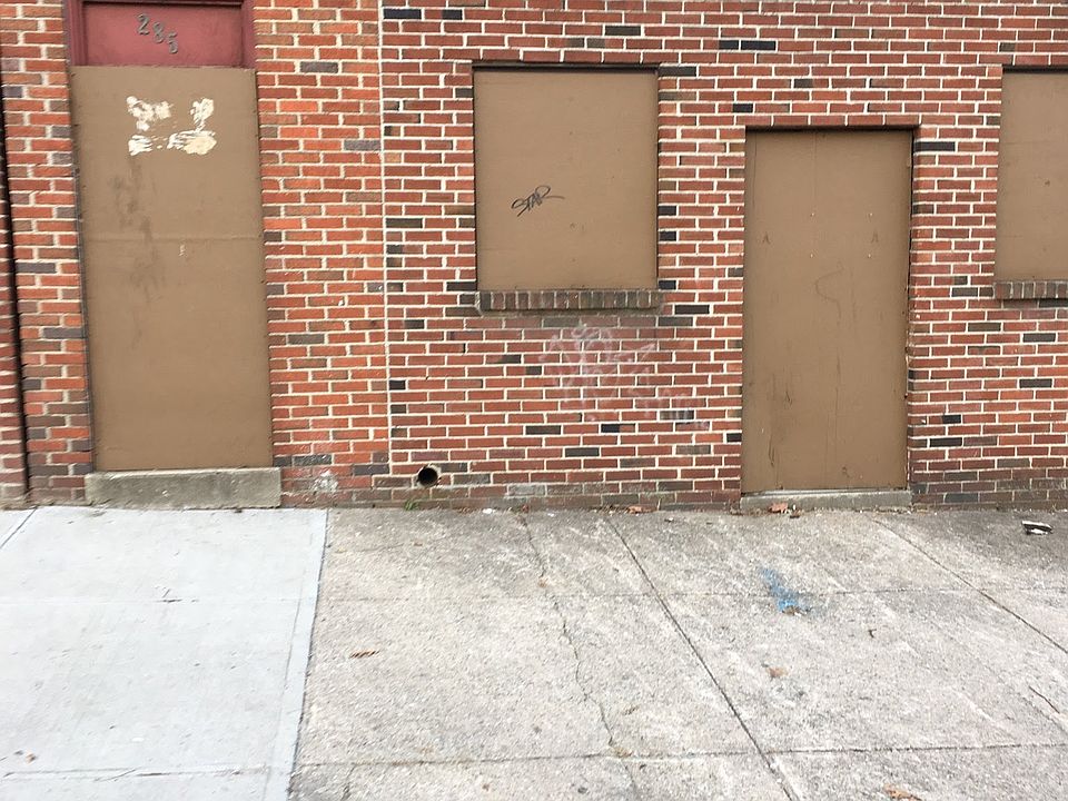 1st image of 285 McLean Ave