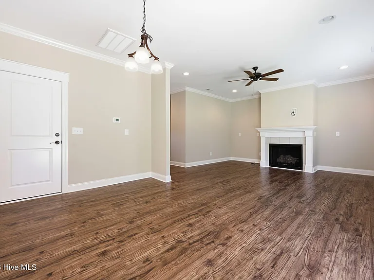 318 Dunston Rd — Photo 18