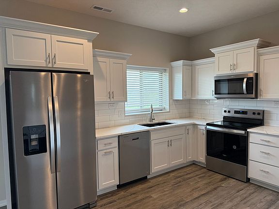 2nd image of 6957 Serpentine Dr
