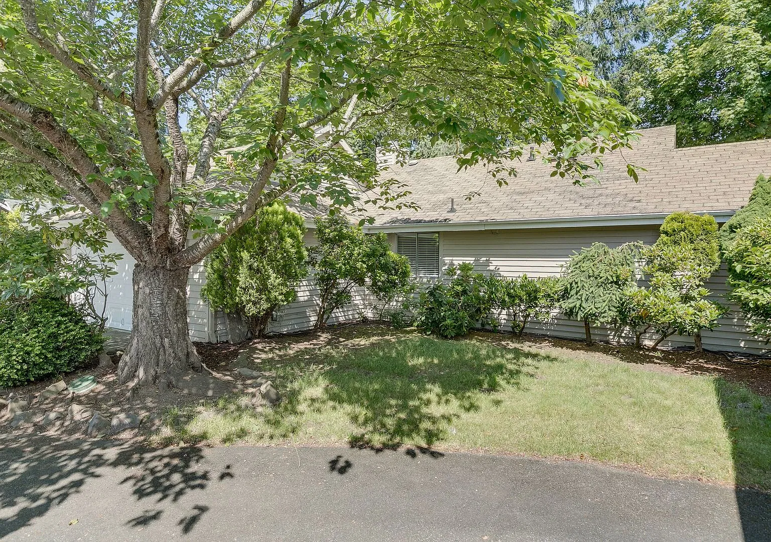 2 bed, 1.0 bath, 870 sqft, $2,750 — Photo 4