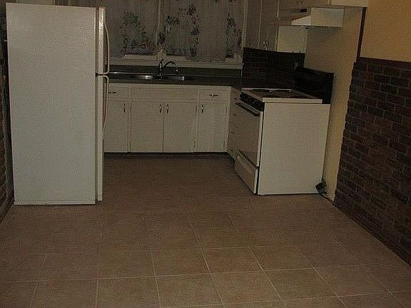 Kitchen and dining space 