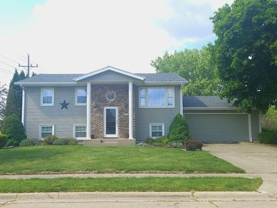 910 Saint Josephs Rd, Sterling, IL, 61081