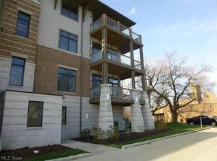 1403 Copper Trce #201, Cleveland, OH
