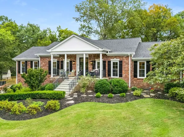 1203 Perkins Ln, Franklin, TN 37069