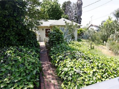 6441 Varna Ave, Van Nuys, CA, 91401