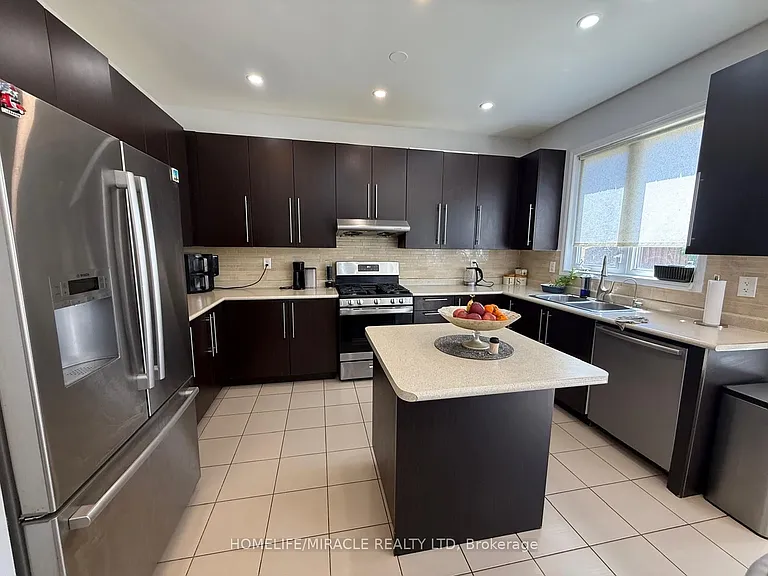 23 Dalton Dr — Photo 6