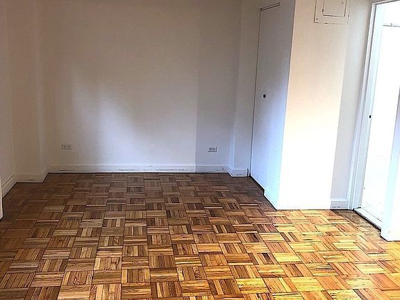 3rd image of 335 E 51st St APT 8G