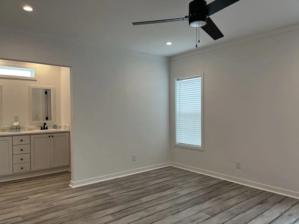 3 bed, 2.0 bath, 1356 sqft, $1,499 — Photo 3