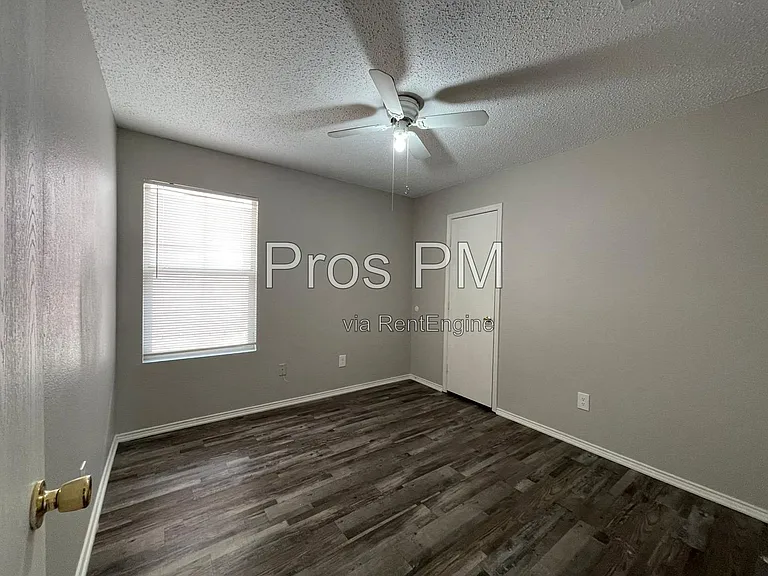 5013 Waterford Dr — Photo 5