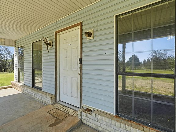 3rd image of 288 R G Davis Rd