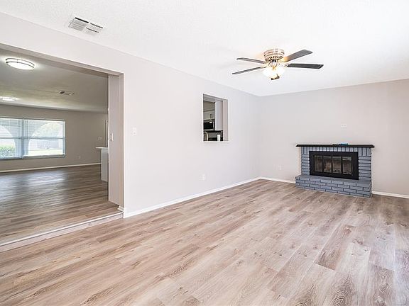 2nd image of 8448 Mattituck Cir