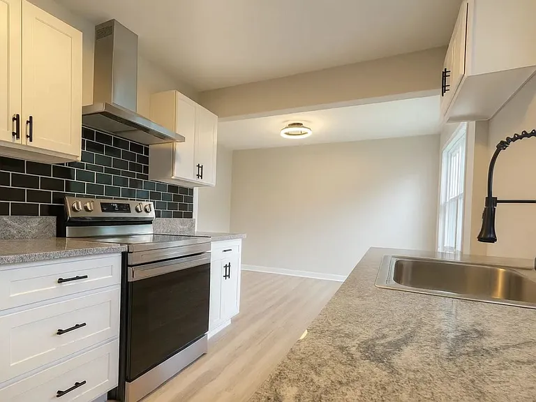 508 S New Madrid St — Photo 1