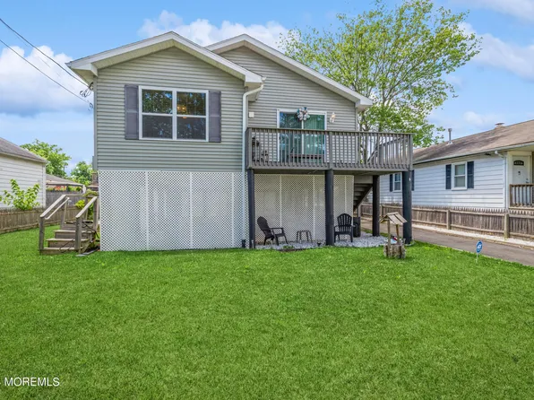 83 Twilight Avenue, Keansburg, NJ 07734