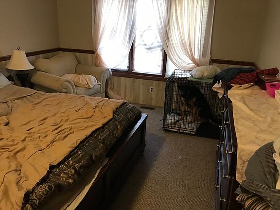 4th image of 1348 Dogwood St