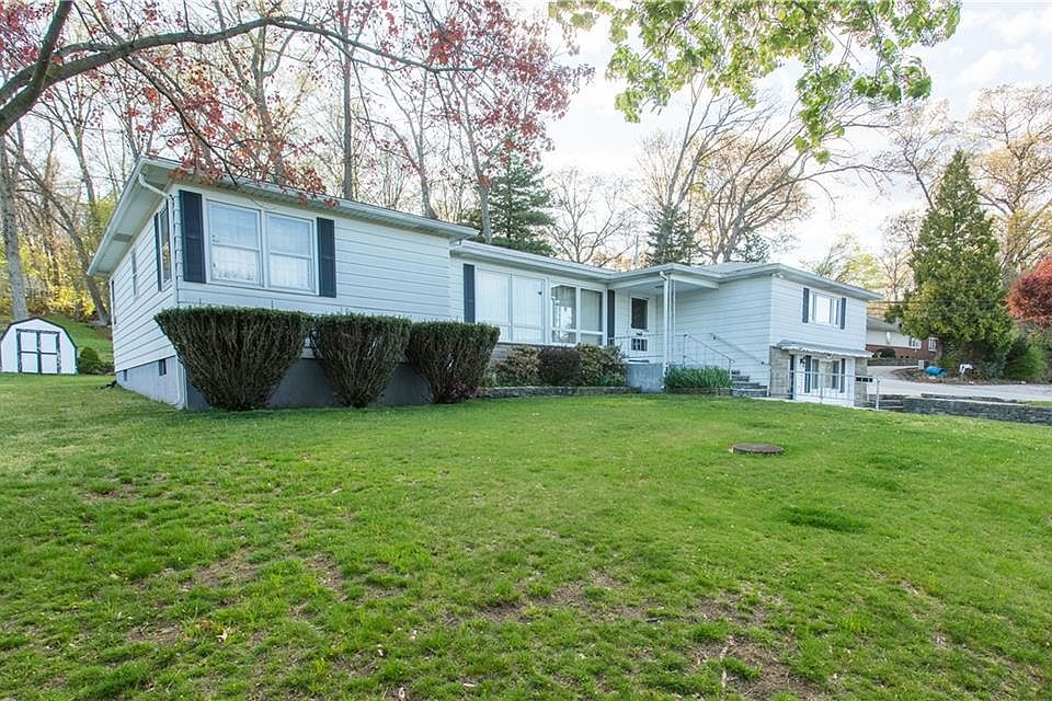 1st image of 7 Pasco Dr