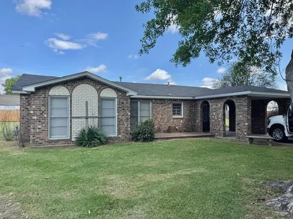 105 Dogwood St, Leland, MS 38756