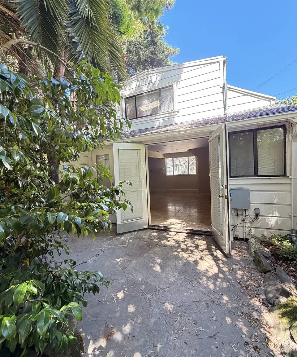 1 bed, $4,500 — Photo 1