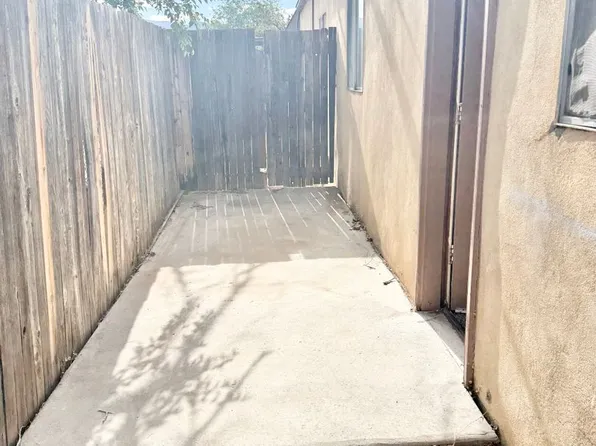319 General Marshall St NE, 319 General Marshall St NE APT 2, Albuquerque, NM 87123