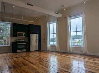 171 Front St #1, New Haven, CT 06513