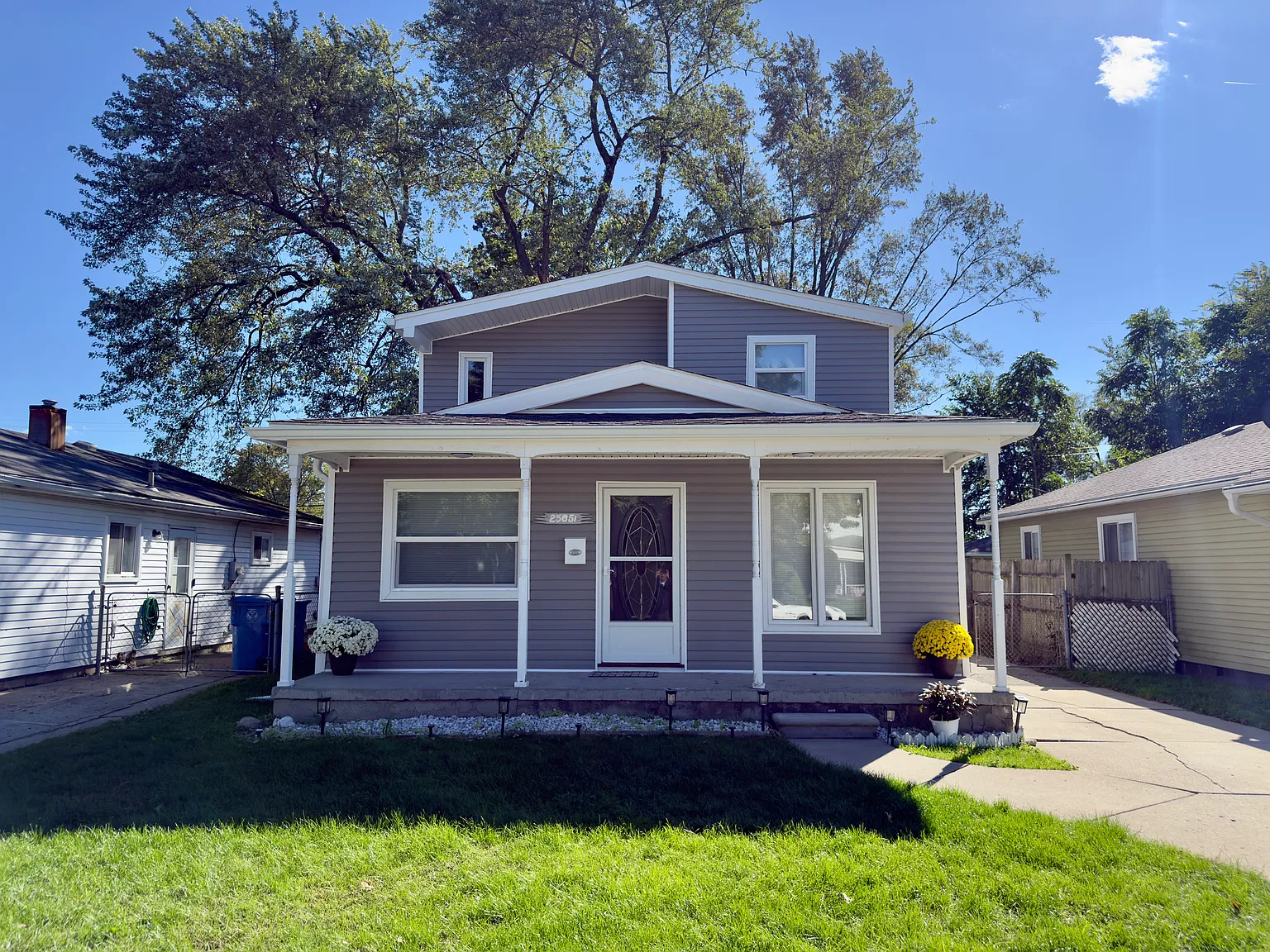 3 bed, 1600 sqft, $2,000 — Photo 2
